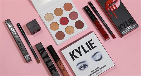 kylie makeup online|More.